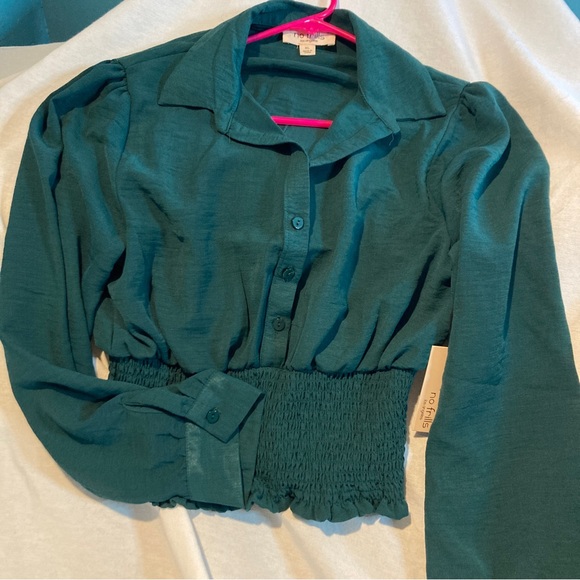 No frills green elastic waist. Waist length crop long sleeve button up top NWT - Picture 2 of 6